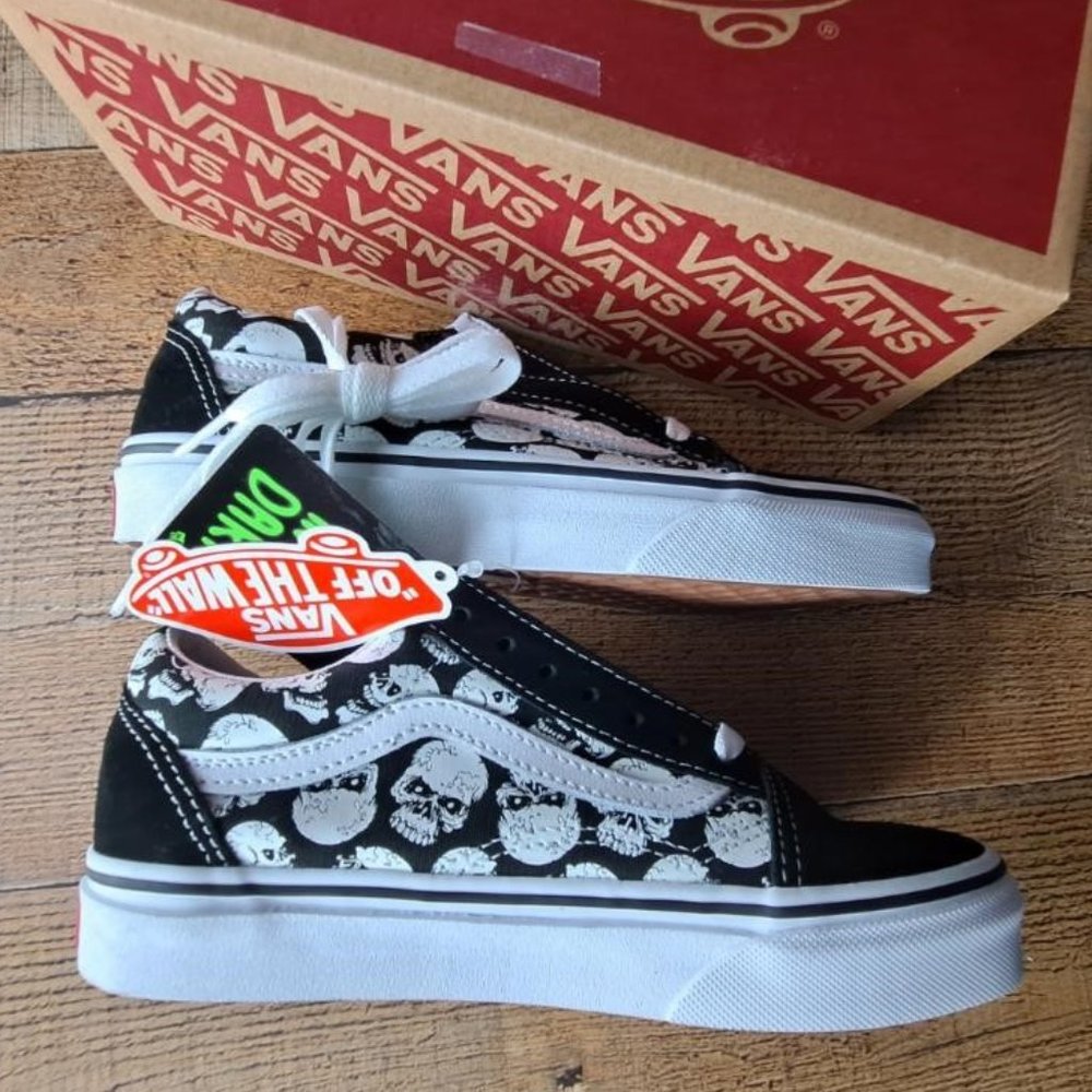 Vans Old Skool Glow Skulls - Mens Sz 4